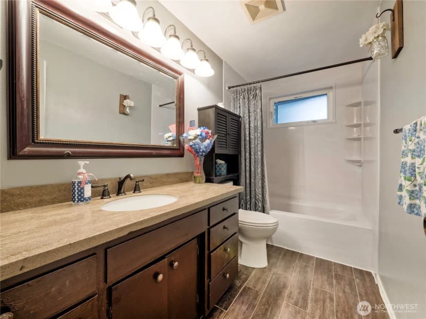 Property photo for 30443 3rd Avenue S, Federal Way photo 13
