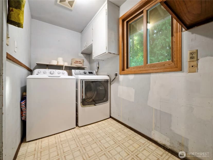 Property photo for 30443 3rd Avenue S, Federal Way photo 17