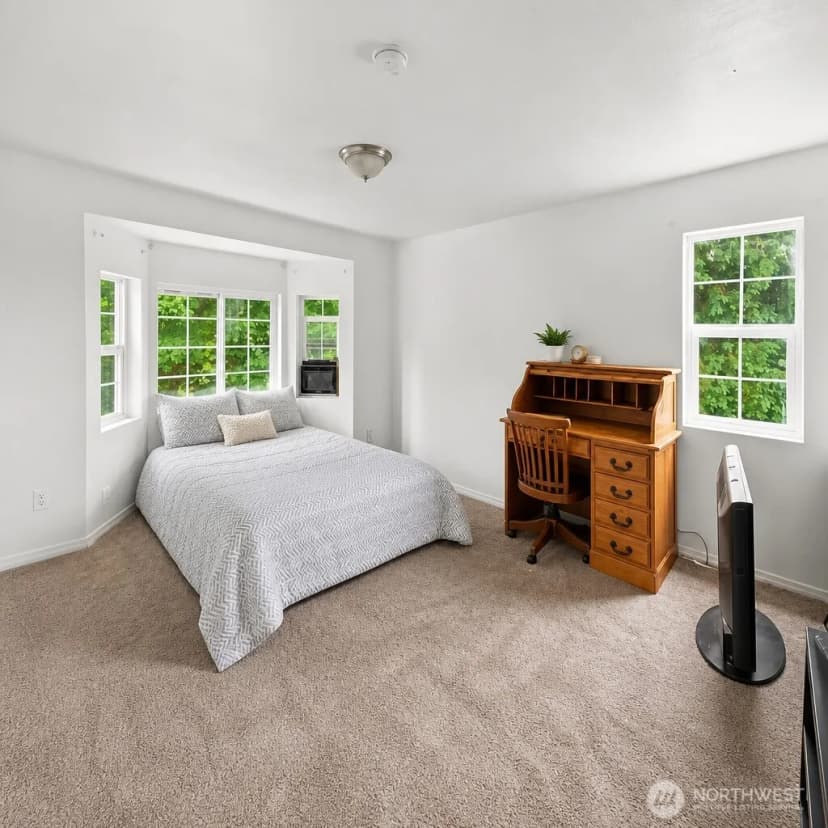 Property photo for 702 5th Avenue Nw, Puyallup photo 15