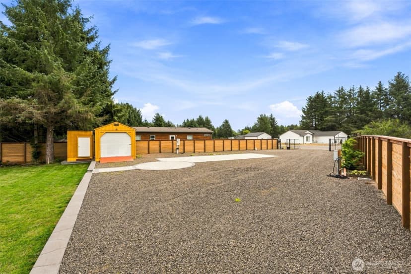 Property photo for 735 Swan Court Se, Ocean Shores photo 7