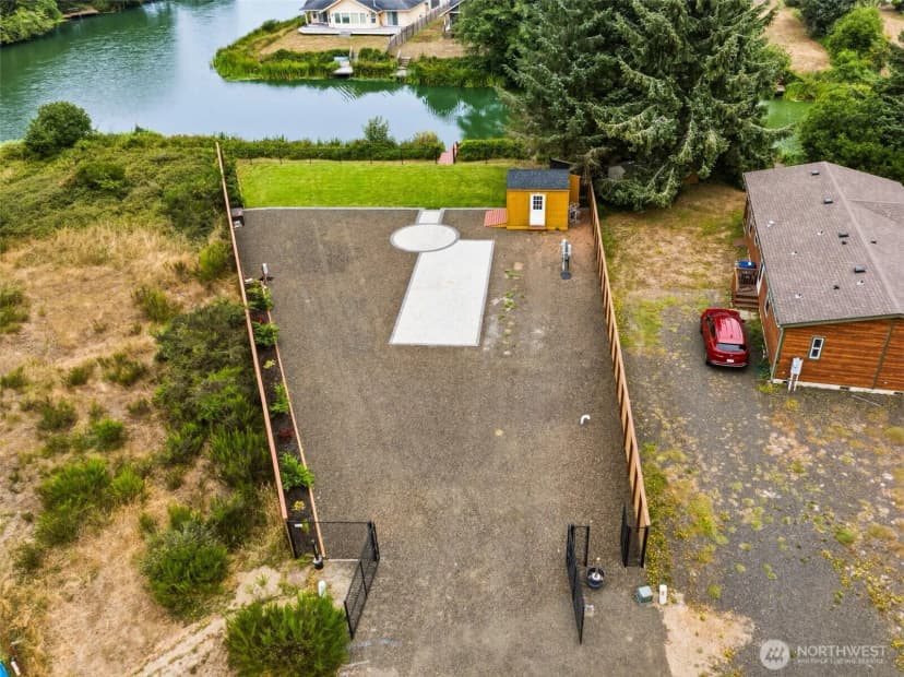 Property photo for 735 Swan Court Se, Ocean Shores photo 17