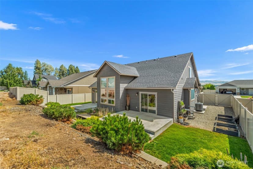Property photo for 1726 Skeena Court, Wenatchee photo 34