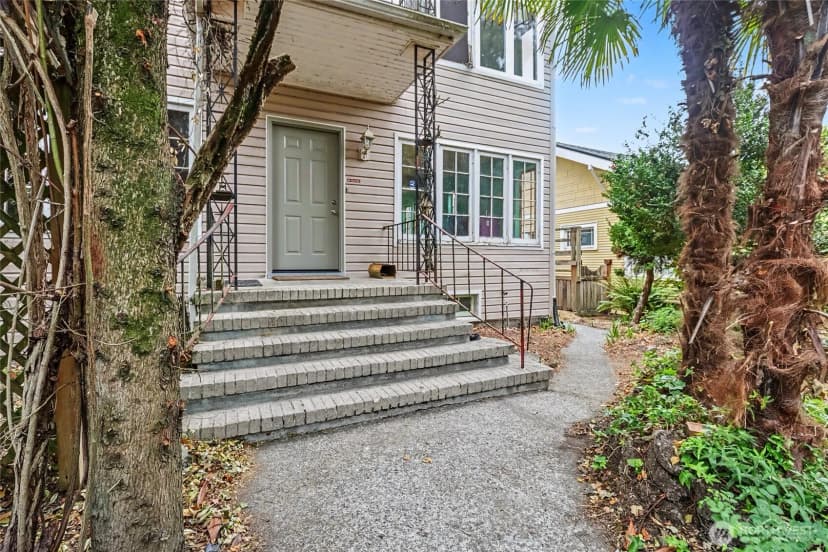 Property photo for 1823 E Shelby Street, Seattle photo 5
