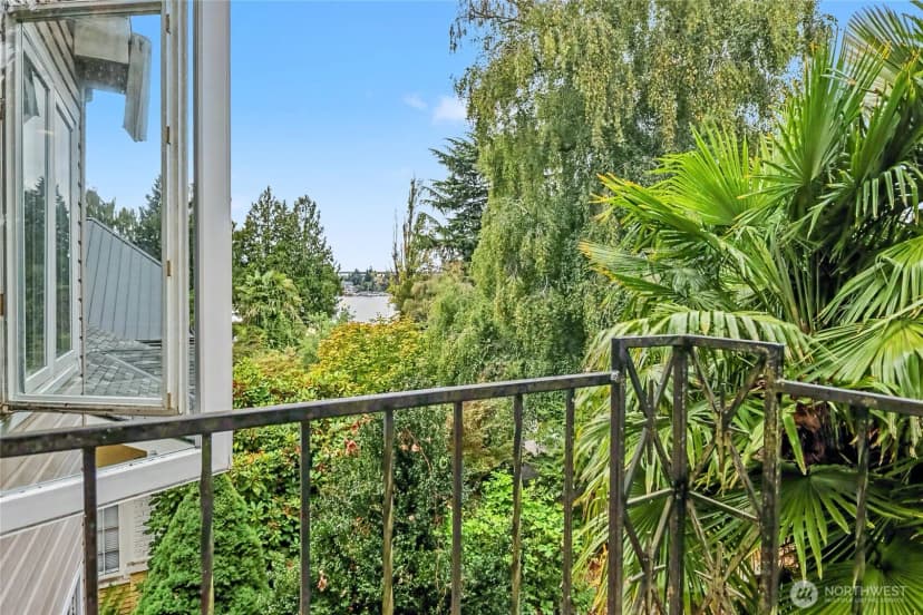 Property photo for 1823 E Shelby Street, Seattle photo 23