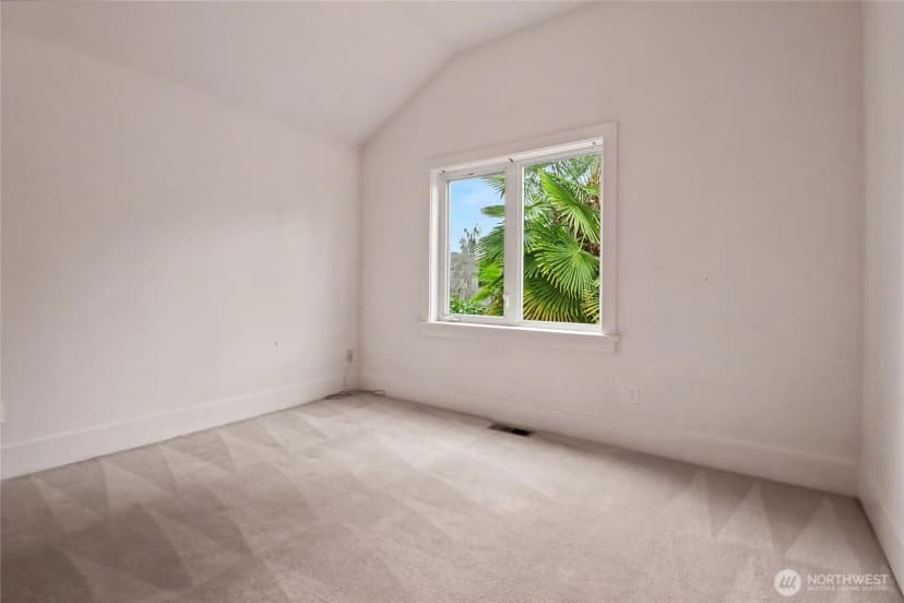 Property photo for 1823 E Shelby Street, Seattle photo 25