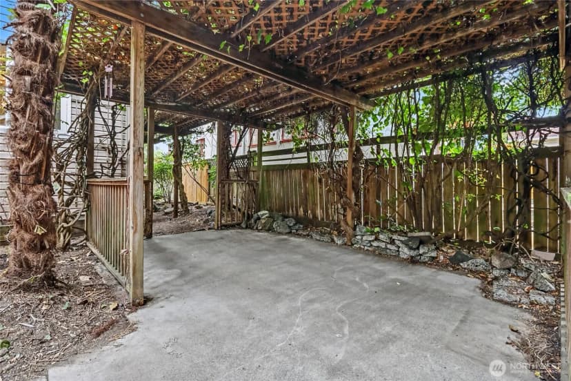 Property photo for 1823 E Shelby Street, Seattle photo 29