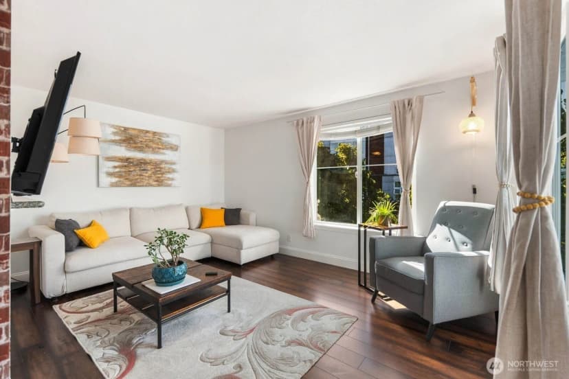 Property photo for 300 10th Avenue #a309, Seattle