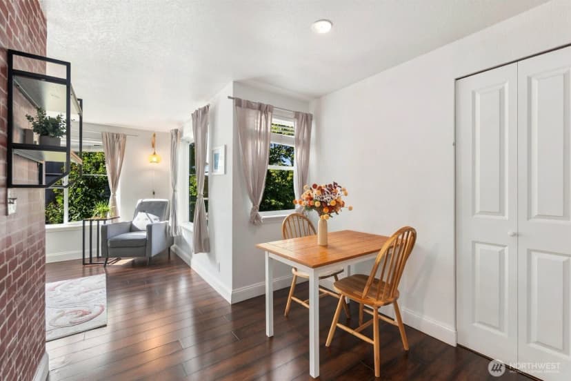 Property photo for 300 10th Avenue #a309, Seattle photo 5