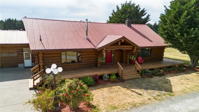 Property photo for 1231 Willeys Lake Rd, Ferndale photo 2