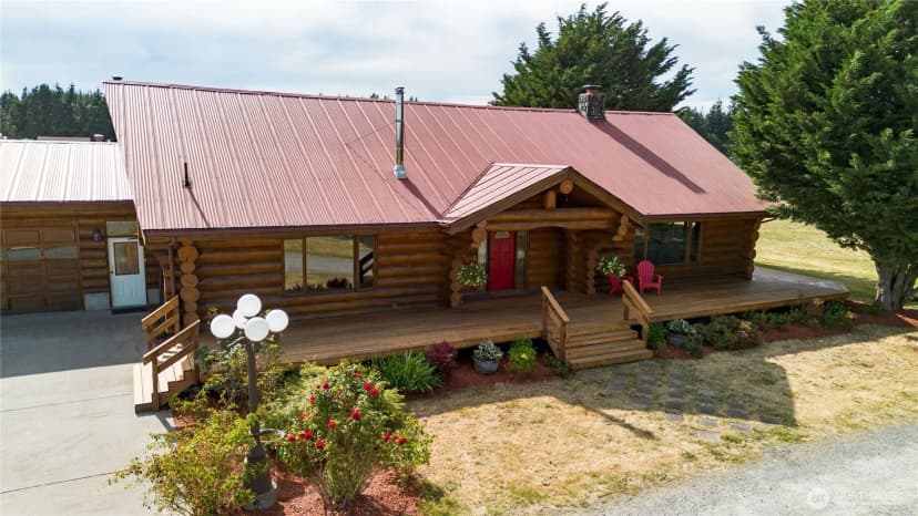 Property photo for 1231 Willeys Lake Rd, Ferndale photo 2