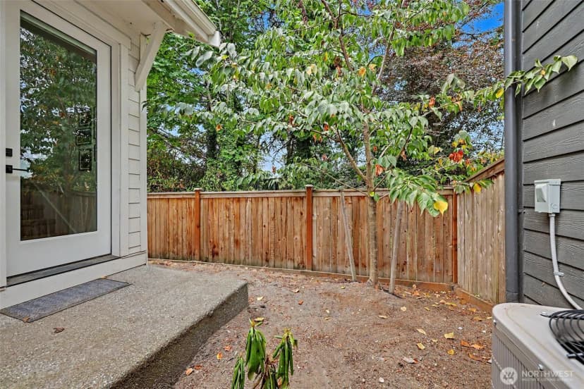 Property photo for 11605 Ne 155th Street, Kirkland photo 33