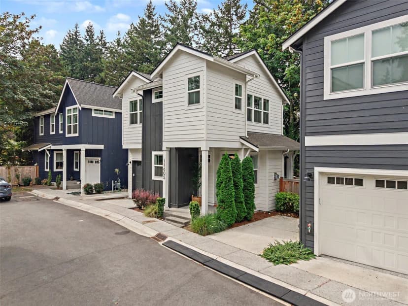 Property photo for 11605 Ne 155th Street, Kirkland photo 40