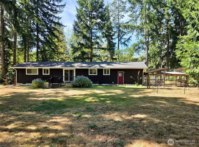 Property photo for 31719 41st Avenue E, Eatonville photo 3