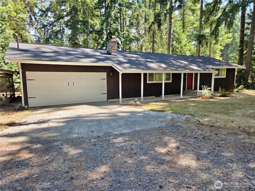 Property photo for 31719 41st Avenue E, Eatonville