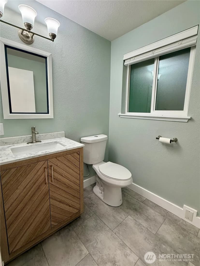 Property photo for 31719 41st Avenue E, Eatonville photo 22