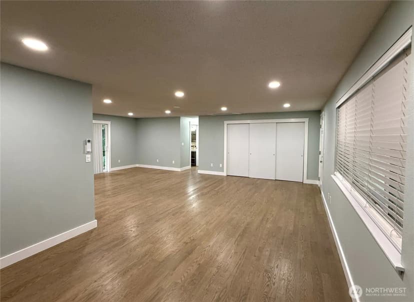 Property photo for 31719 41st Avenue E, Eatonville photo 13