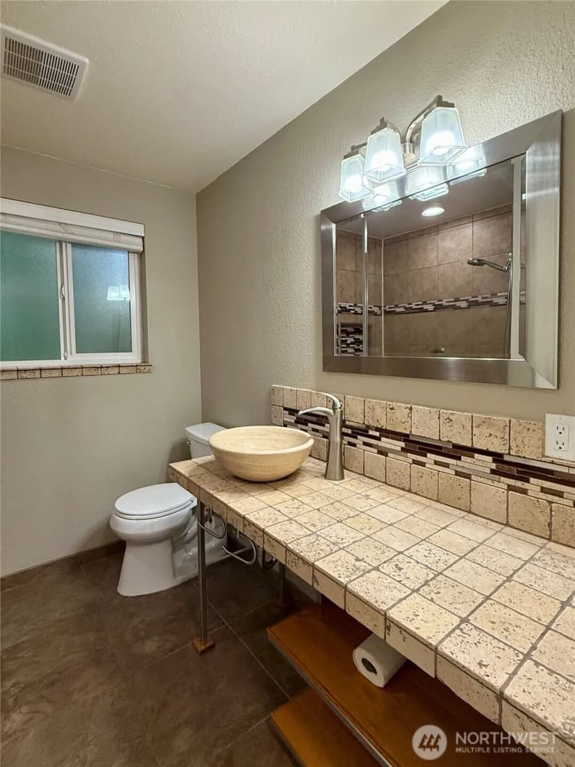 Property photo for 31719 41st Avenue E, Eatonville photo 18