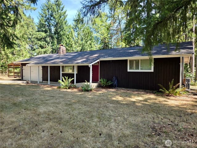 Property photo for 31719 41st Avenue E, Eatonville photo 2