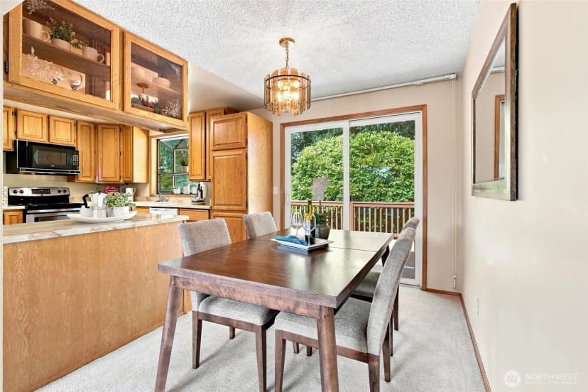 Property photo for 15808 Ne 112th Street, Redmond photo 4