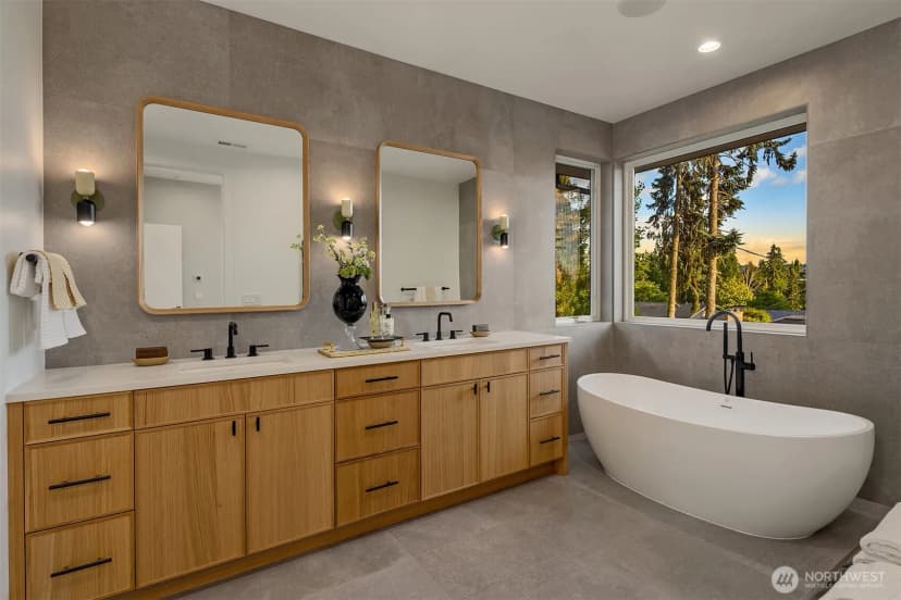 Property photo for 16039 Ne 3rd Street, Bellevue photo 22