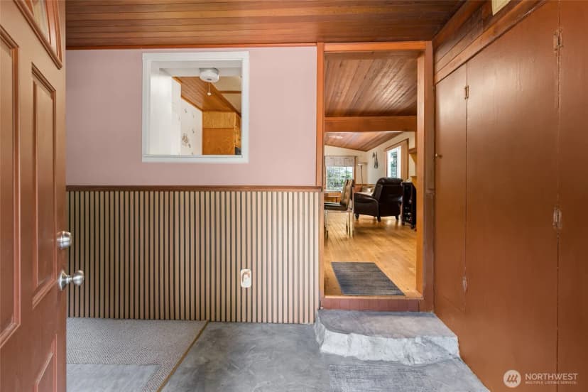 Property photo for 3414 Wilson Road, Oak Harbor photo 7