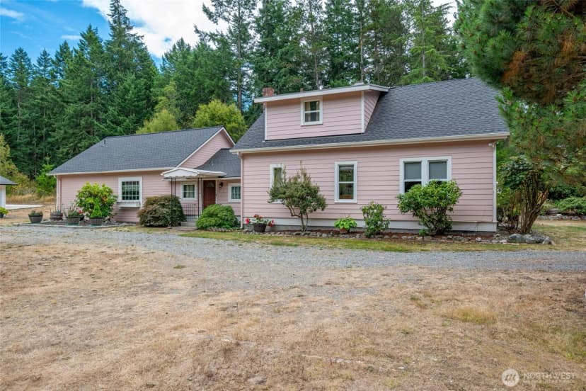 Property photo for 3414 Wilson Road, Oak Harbor photo 5