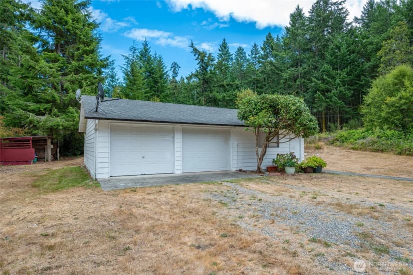 Property photo for 3414 Wilson Road, Oak Harbor photo 34
