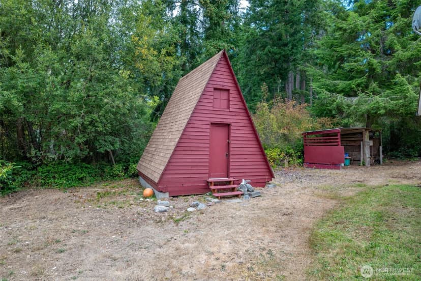Property photo for 3414 Wilson Road, Oak Harbor photo 35