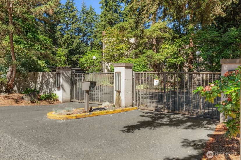 Property photo for 1518 Ne 140th Street #c6, Seattle photo 31