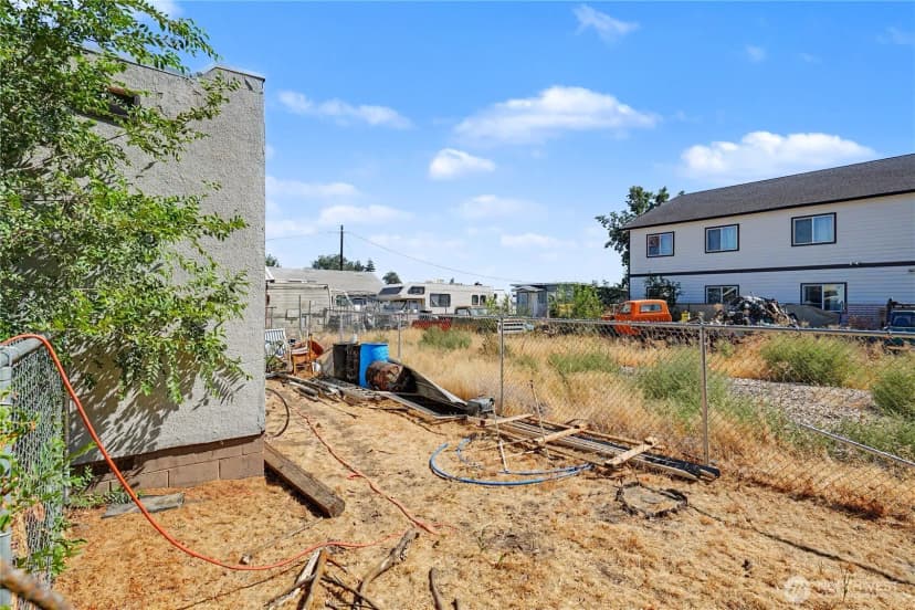 Property photo for 1810 Boggess Lane, Yakima photo 22