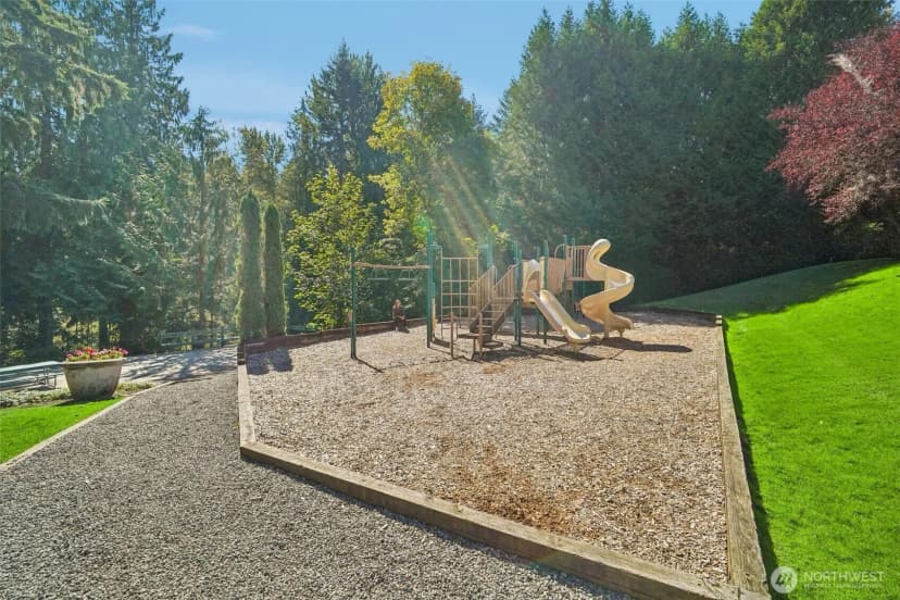 Property photo for 2122 221st Place Ne, Sammamish photo 34