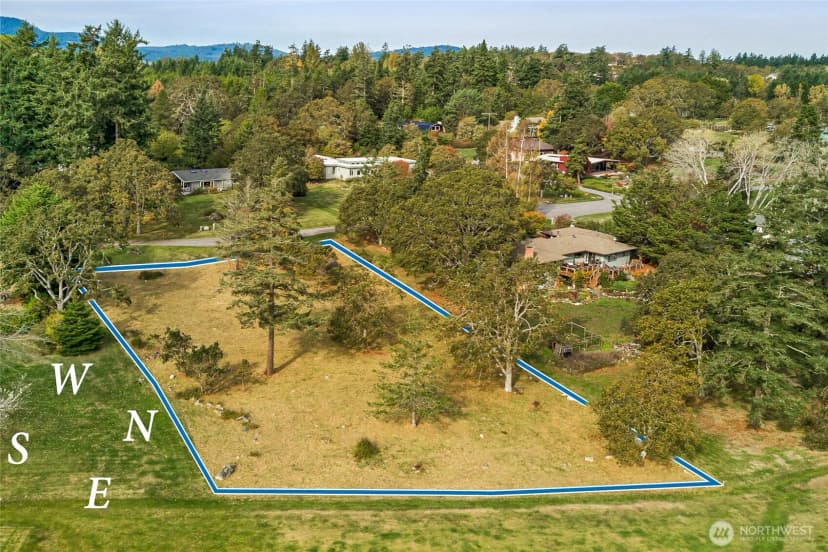 Property photo for 74 Garry Oak Lane, San Juan Island photo 2