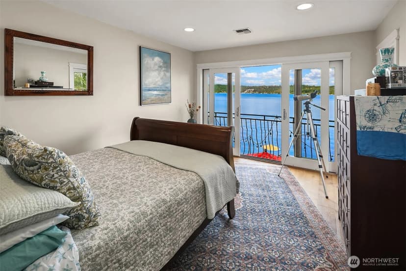 Property photo for 456 W Lake Sammamish Parkway Se, Bellevue photo 28
