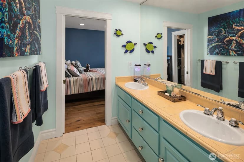 Property photo for 456 W Lake Sammamish Parkway Se, Bellevue photo 25