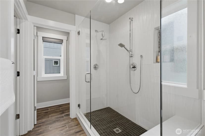 Property photo for 12229 Ne 100th Street, Kirkland photo 22