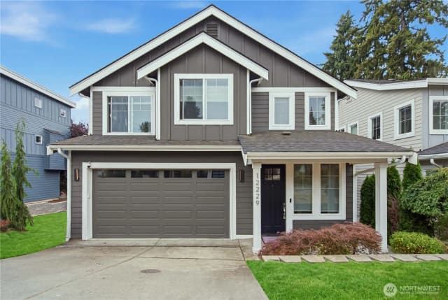 Property photo for 12229 Ne 100th Street, Kirkland