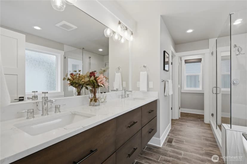 Property photo for 12229 Ne 100th Street, Kirkland photo 21