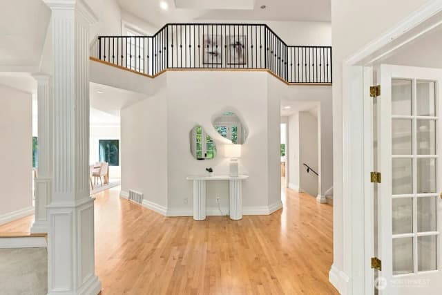 Property photo for 26020 Se Old Black Nugget Road, Issaquah photo 4