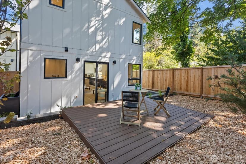 Property photo for 11349 23rd Avenue Ne, Seattle photo 23