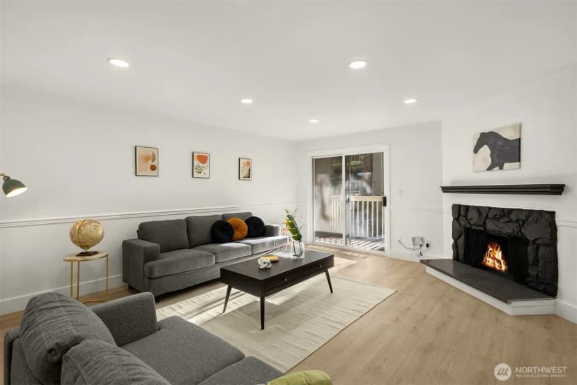 Property photo for 14527 Ne 40th Street #g104, Bellevue photo 8