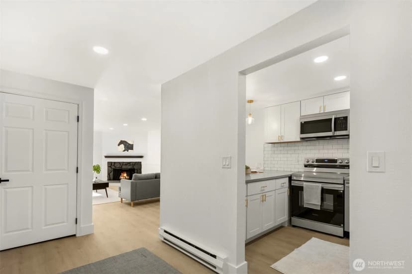 Property photo for 14527 Ne 40th Street #g104, Bellevue photo 18