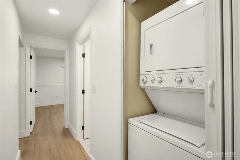 Property photo for 14527 Ne 40th Street #g104, Bellevue photo 25