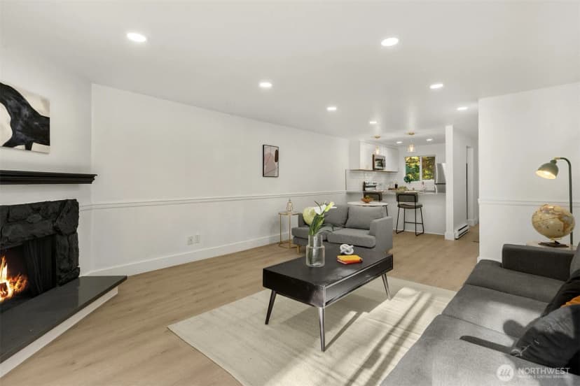 Property photo for 14527 Ne 40th Street #g104, Bellevue photo 6