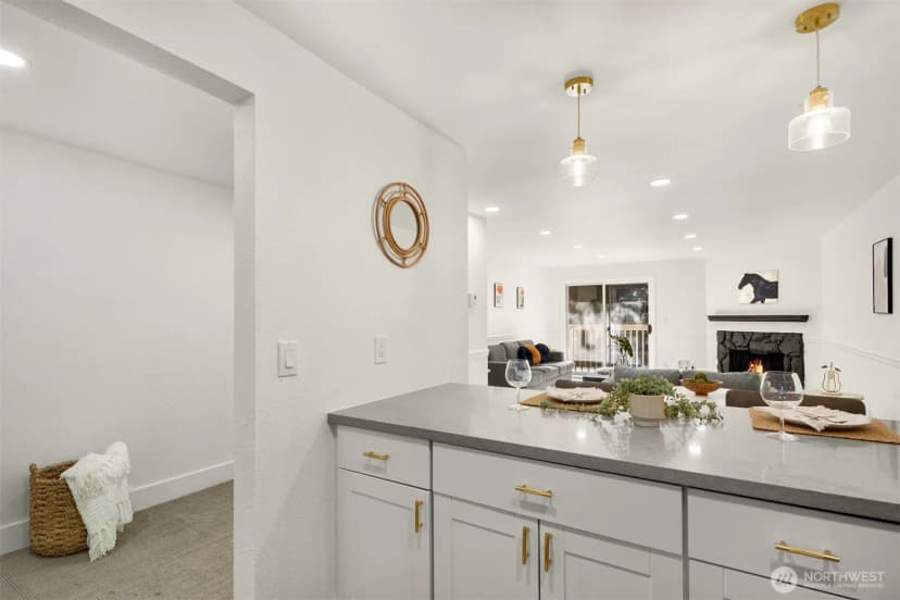 Property photo for 14527 Ne 40th Street #g104, Bellevue photo 5
