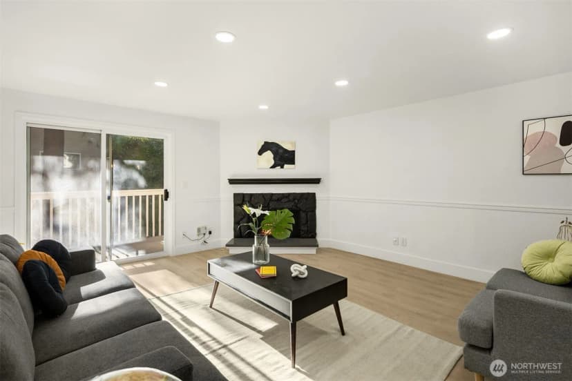 Property photo for 14527 Ne 40th Street #g104, Bellevue photo 21