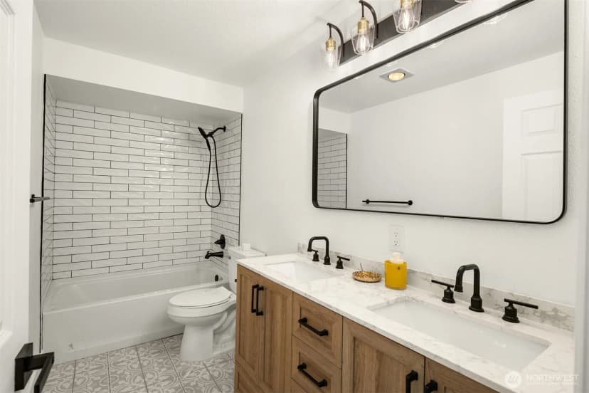 Property photo for 14527 Ne 40th Street #g104, Bellevue photo 12