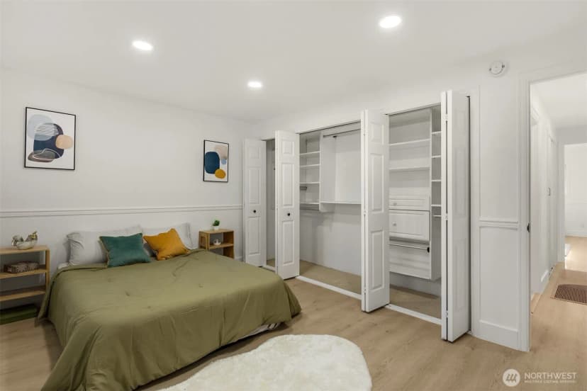 Property photo for 14527 Ne 40th Street #g104, Bellevue photo 11