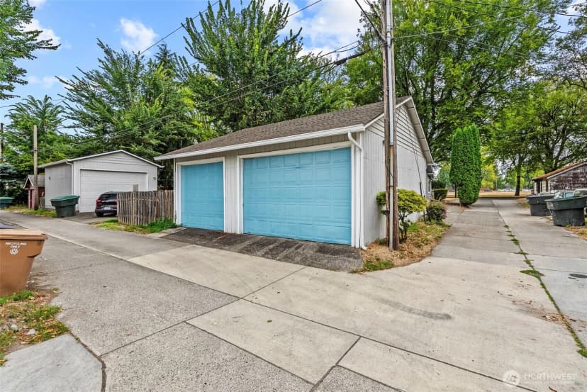 Property photo for 1817 Nichols Boulevard, Longview photo 30