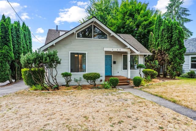 Property photo for 1817 Nichols Boulevard, Longview