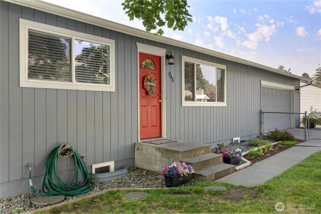 Property photo for 948 N 4th Ave, Okanogan photo 3